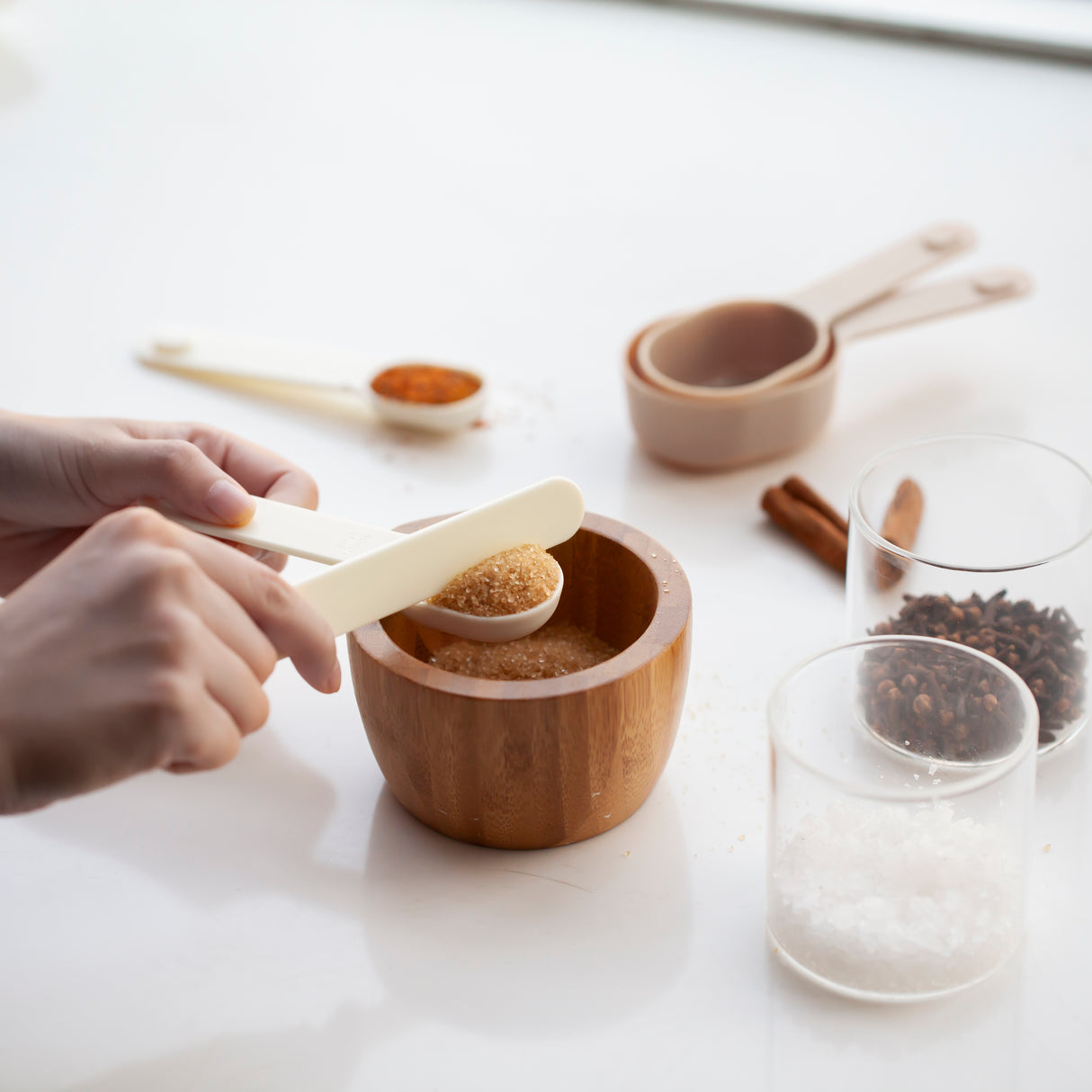 Set 9 Tazas y Cucharas Medidoras Home Logics 9 un