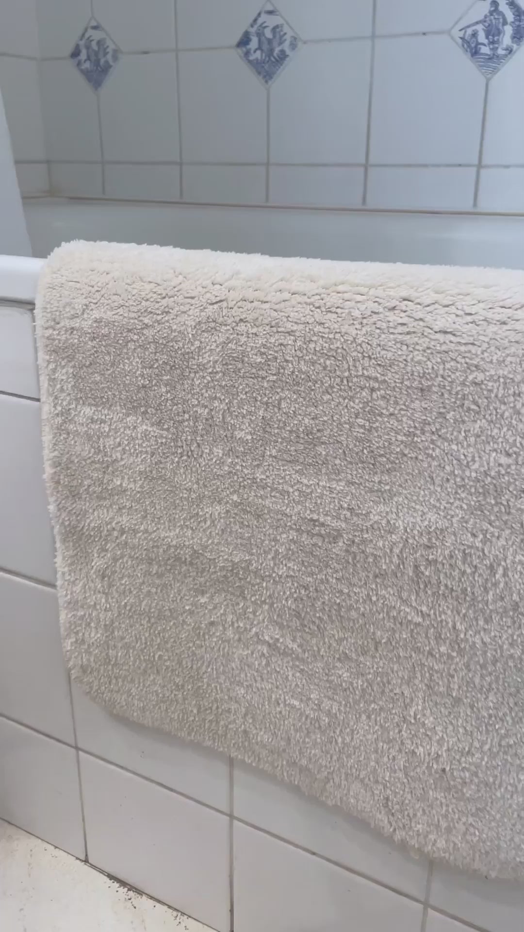 Alfombra Baño Fur Surface Cream 4mm Home Logics 1 un