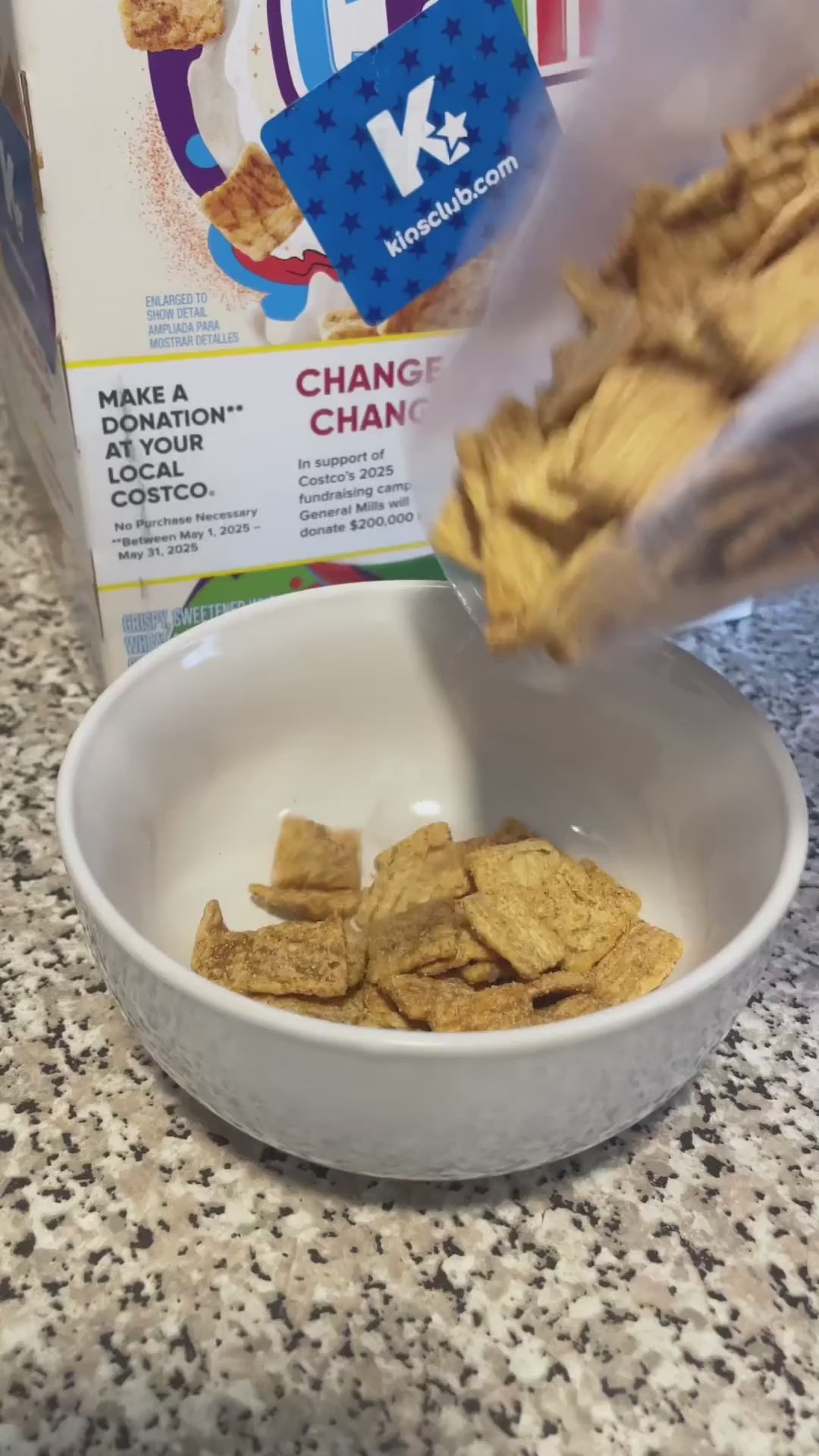 Cereal Cinnamon Toast Crunch General Mills 2 un x 700 g