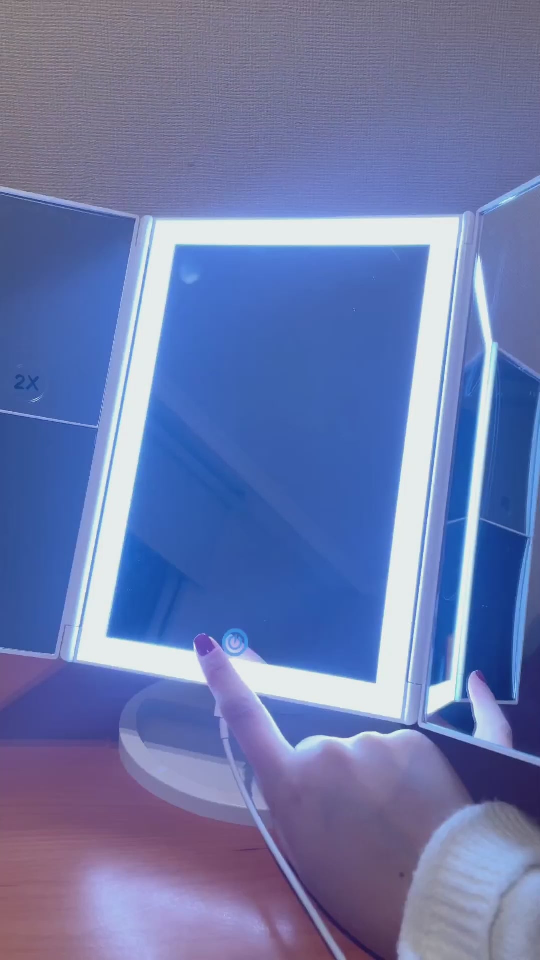 Espejo Maquillaje Triple Aumento Led Luam 1 un